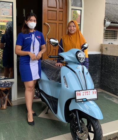 Lisa Konsumen Pertama Jambi Miliki Yamaha Grand Filano